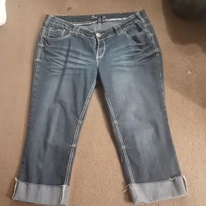 Amethyst Jean capris